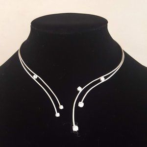 NWOT Silver and diamonte choker and earrings